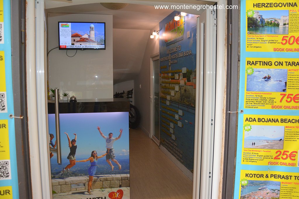 m Hostel Budva 10