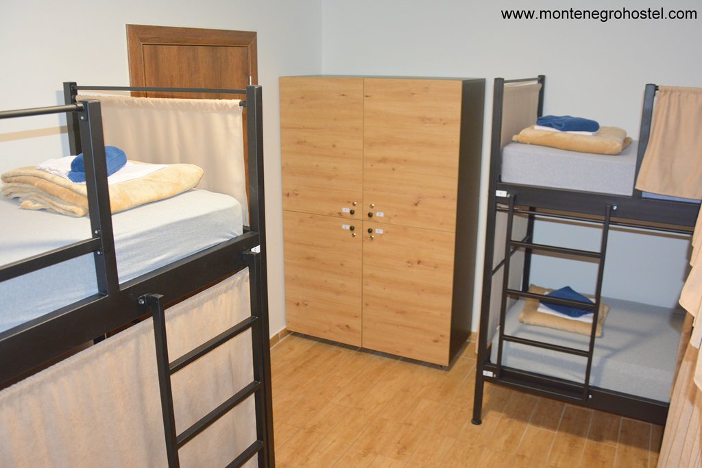 m Montenegro Hostel Kotor 01