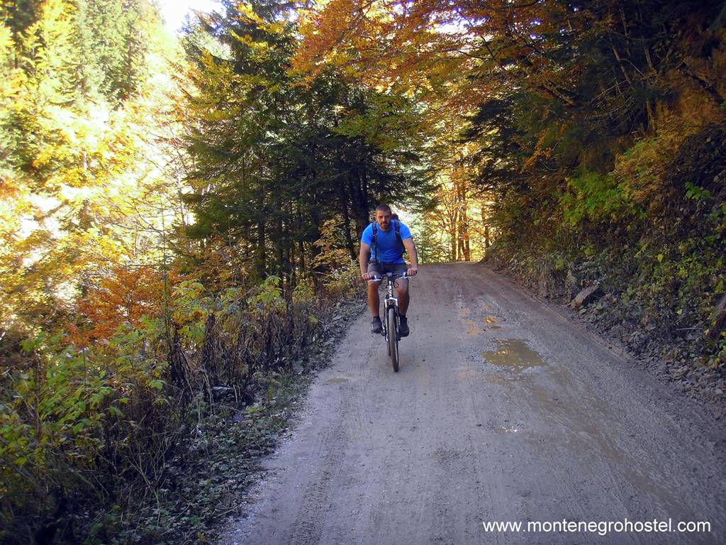 m Bicycling Montenegro 05