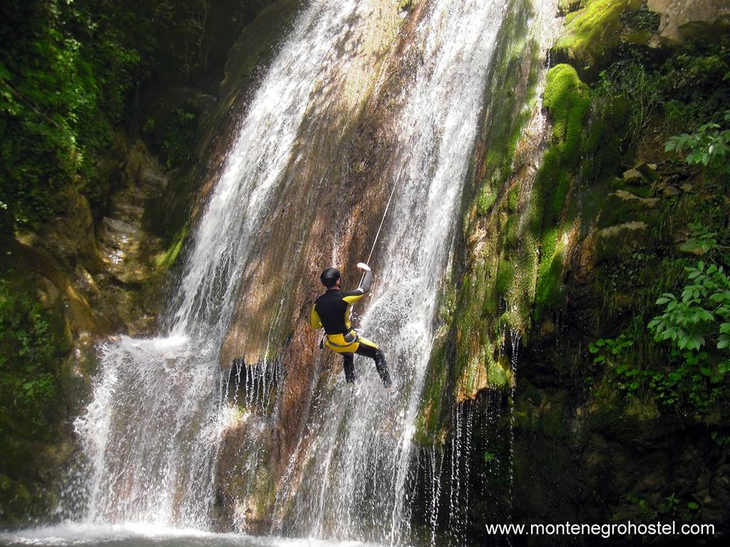 m Canyoning Montenegro 10