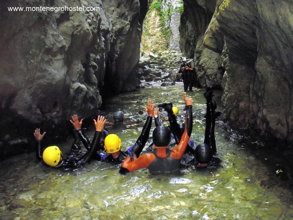 m Canyoning Montenegro 13