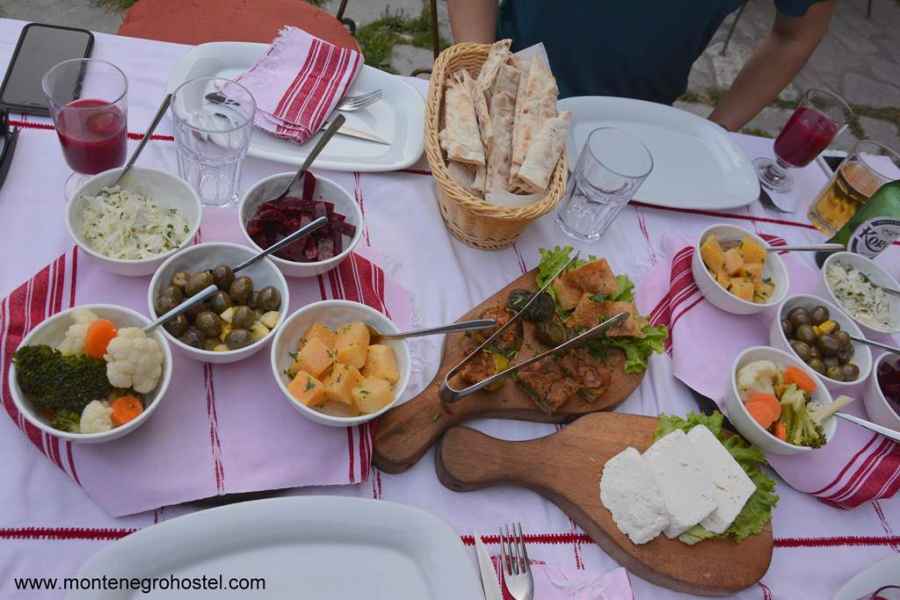 traditional Albanian food