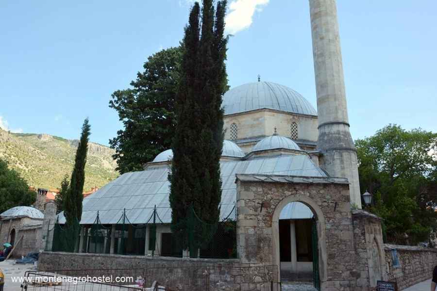 Karadjoz Begova dzamija Mostar JPG