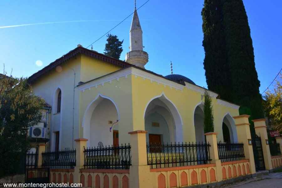 Osman Pasha Resulbegovic dzamija Trebinje JPG