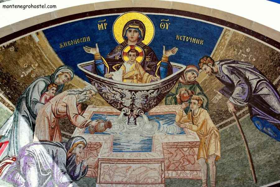 Mosaic on the fountain in Ostrog