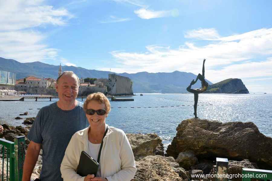 The statue of the ballerina