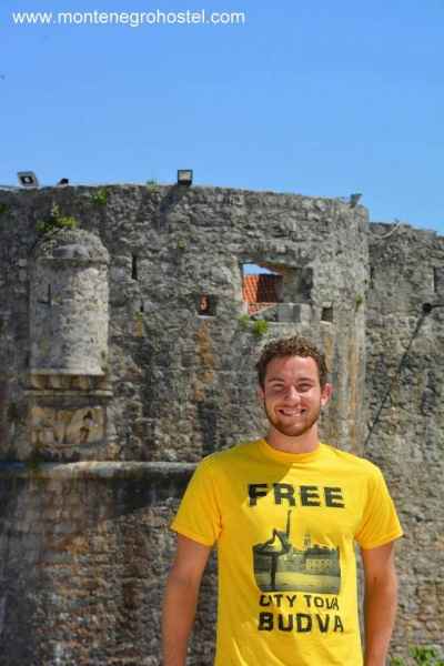 free city walking tour in Budva