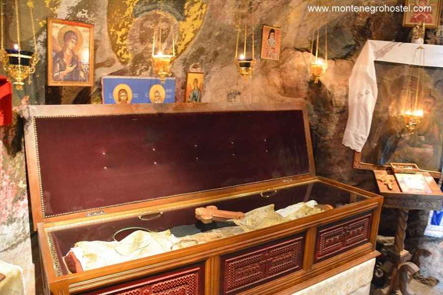 The coffin with relicks of St Simeon Dajbabski JPG