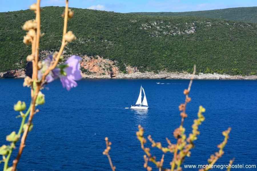 Lustica peninsula