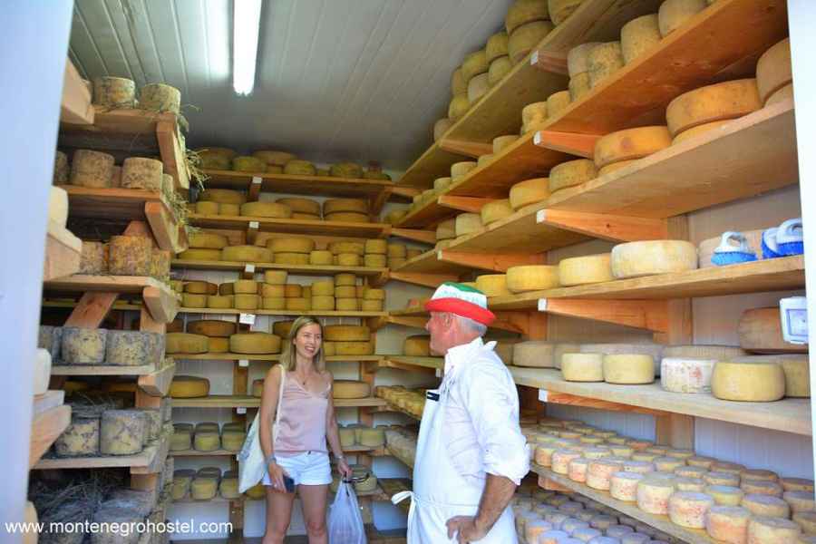 Mrizi i Zanave cheese production
