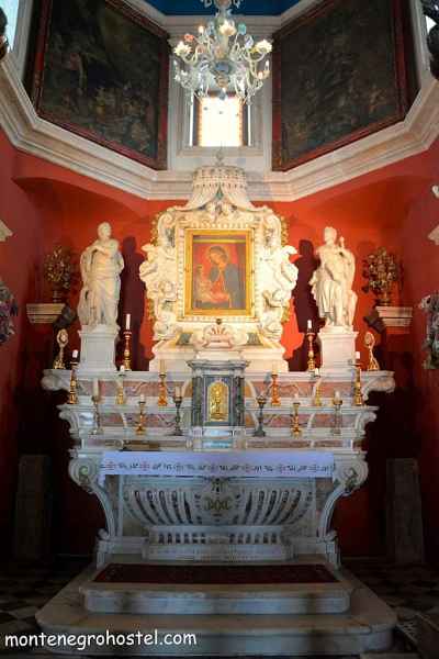 The altar in the church Lady of the Rocks