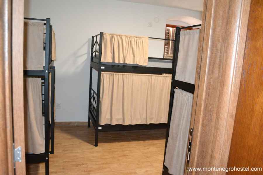 6-bed dorm room