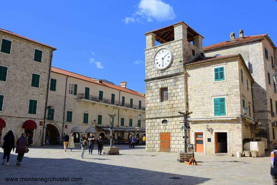 The Square of the Arms