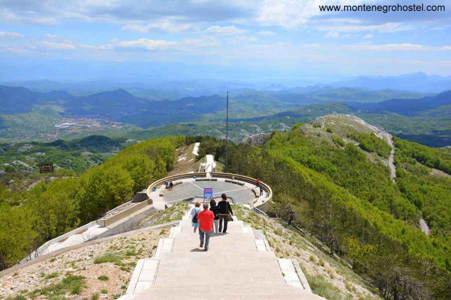 stepenice Njegosev mauzolej