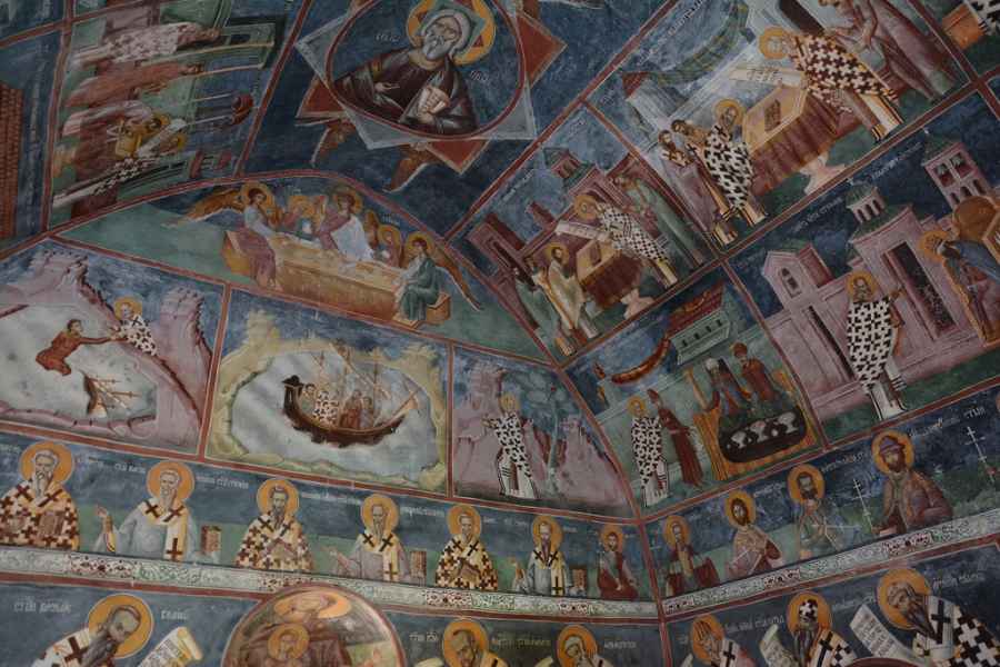 m Frescos in Monastery Moraca JPG