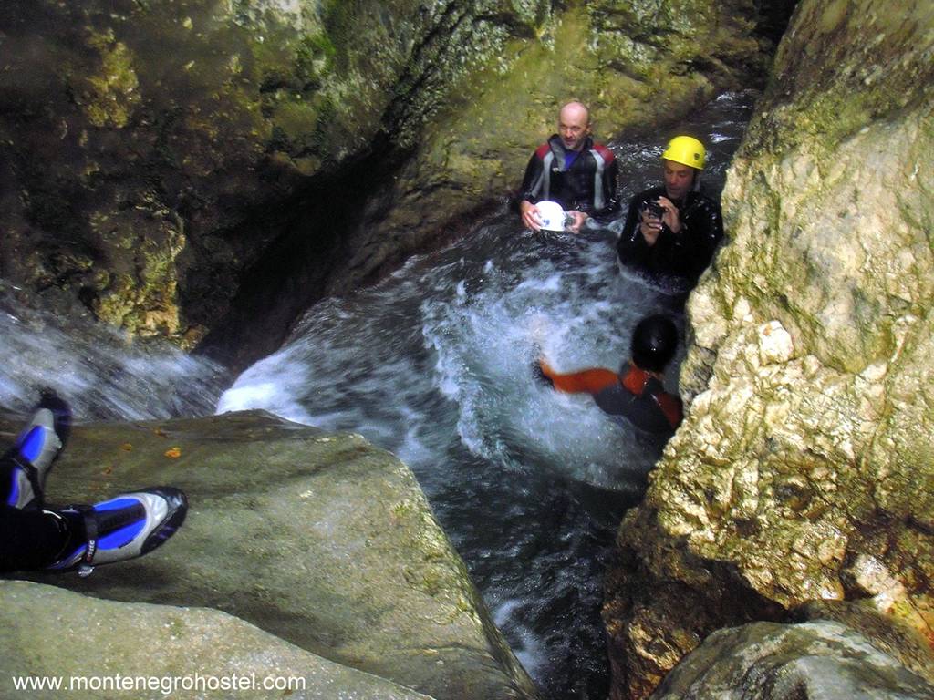 m Canyoning Montenegro 15