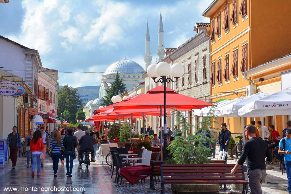 m Shkodra Pedonalja pedestrian street 001